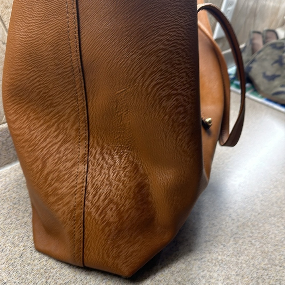 Vince Camuto full leather tote bag cognac used  19x12x5 approx - Picture 6 of 16